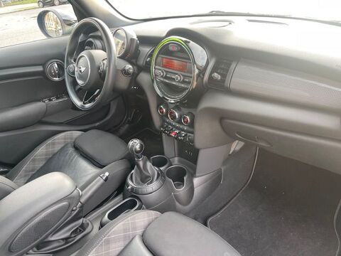 Mini Cooper Hatch 5 Portes 136 ch Pack Chili 2015 occasion Paris 75017