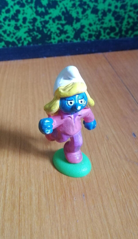 La Schtroumpfette faisant son jogging - Schleich - Peyo 8 Argenteuil (95)