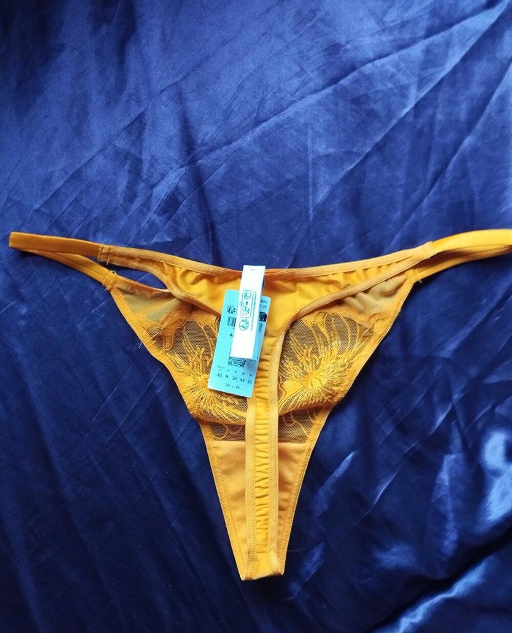 string ETAM Vtements