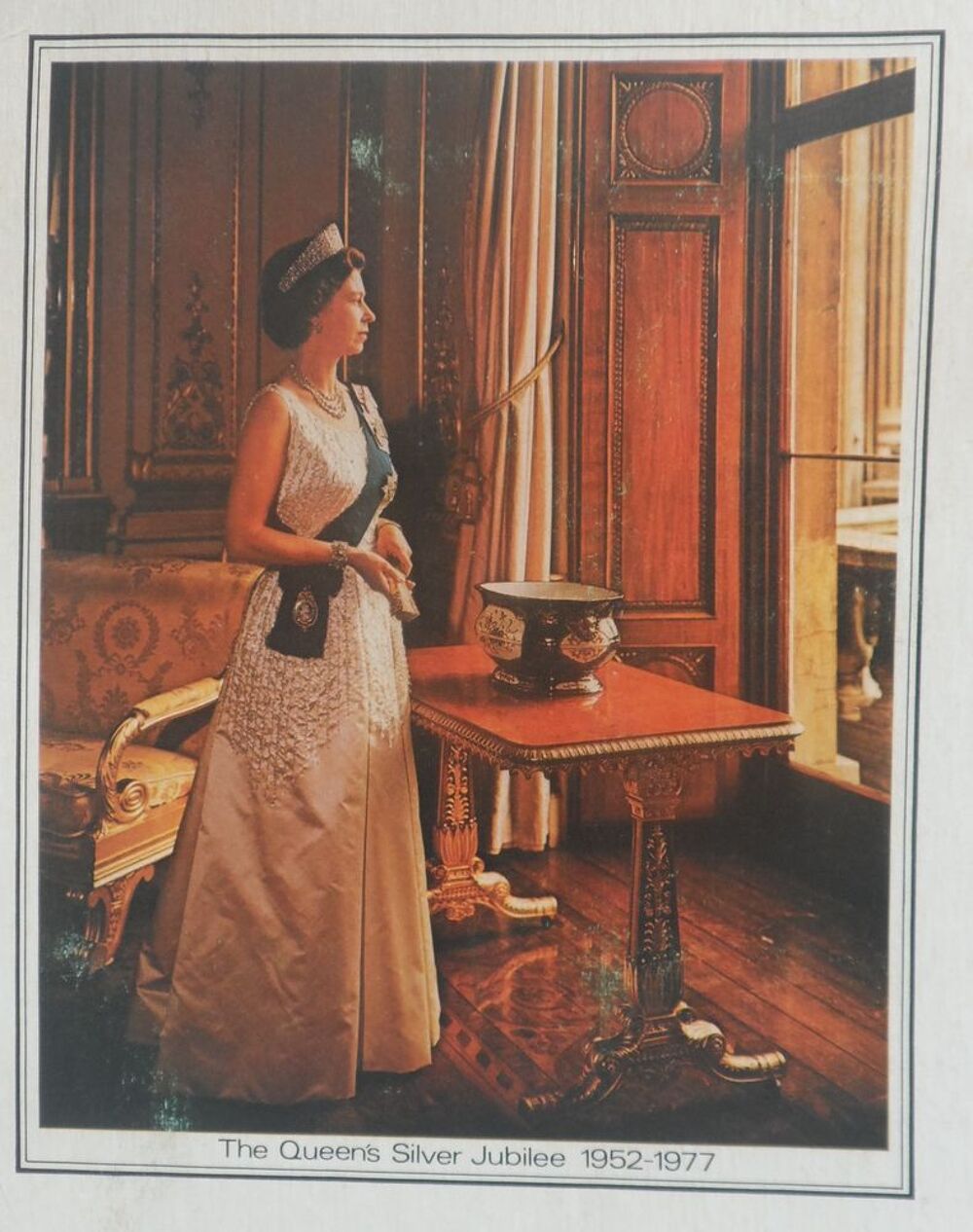 PUZZLE 300 P. BOIS ED. FOR SILVER JUB. QUEEN ELISABETH II 