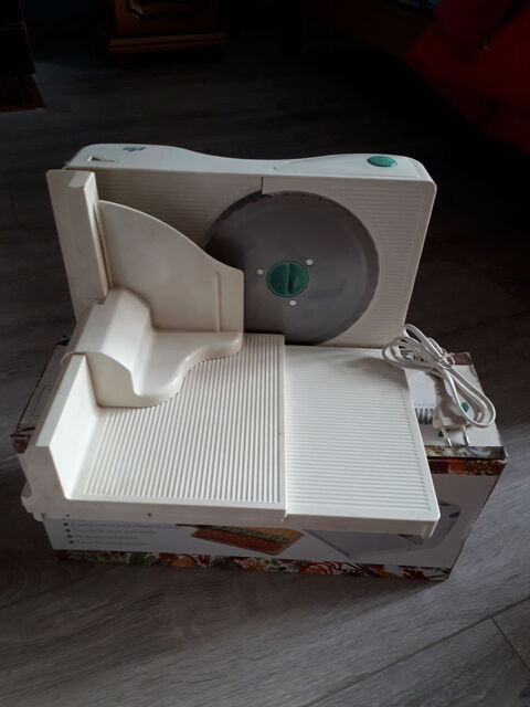 TRANCHEUSE A JAMBON TEAM  INTERNANIONAL. 20 Fr�vent (62)