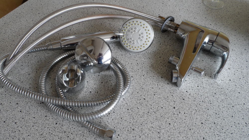 Robinet bain douche + flexible Bricolage