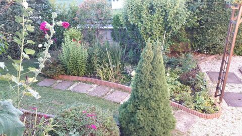 Je recherche une FEMME DE M&Eacute;NAGE 0 77310 Boissise-le-roi