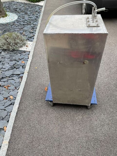Prototype cuve � eau pour fourgon ou camion 50 La Tour (74)