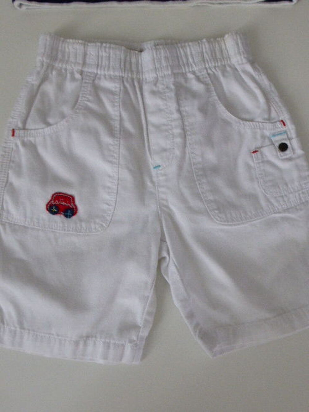 Ensemble Short blanc CATIMINI et T-shirt Paddington 18 mois Vêtements enfants