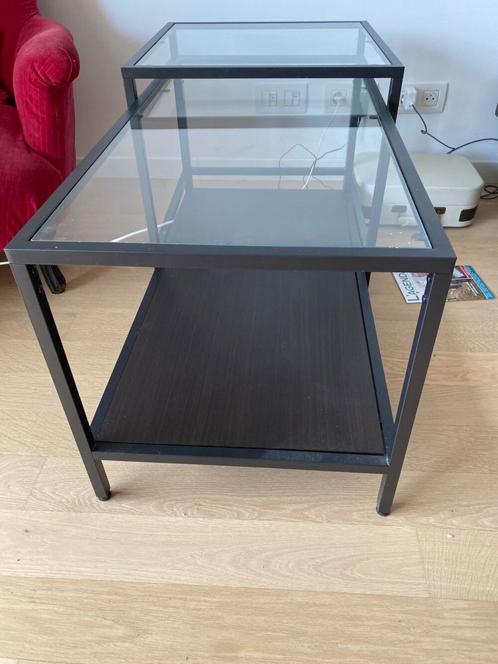 CANAPE CONVERTIBLE ET TABLE BASSE Meubles