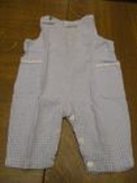 Combinaison vichy bleu et blanc avec ouverture des boutons 0 M�rignies (59)