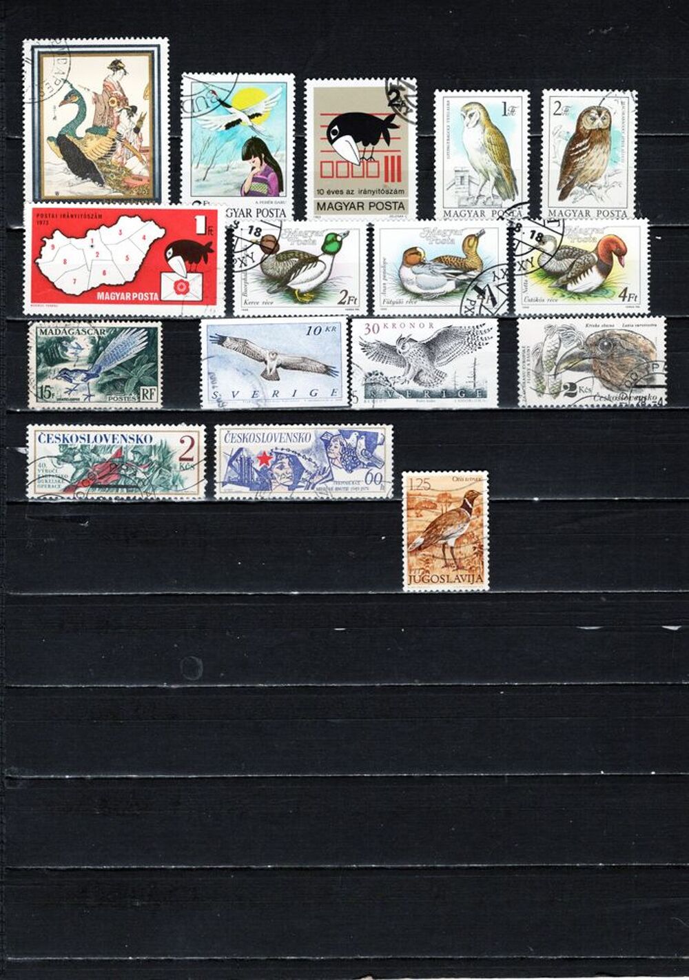 lot de 64 timbres du MONDE avec des OISEAUX 