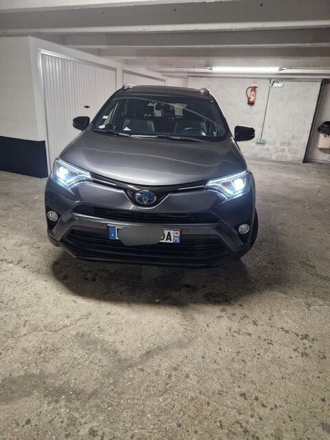 Toyota RAV 4 RAV4 Hybride 197ch 2WD Black Edition 2018 occasion Paris 75015