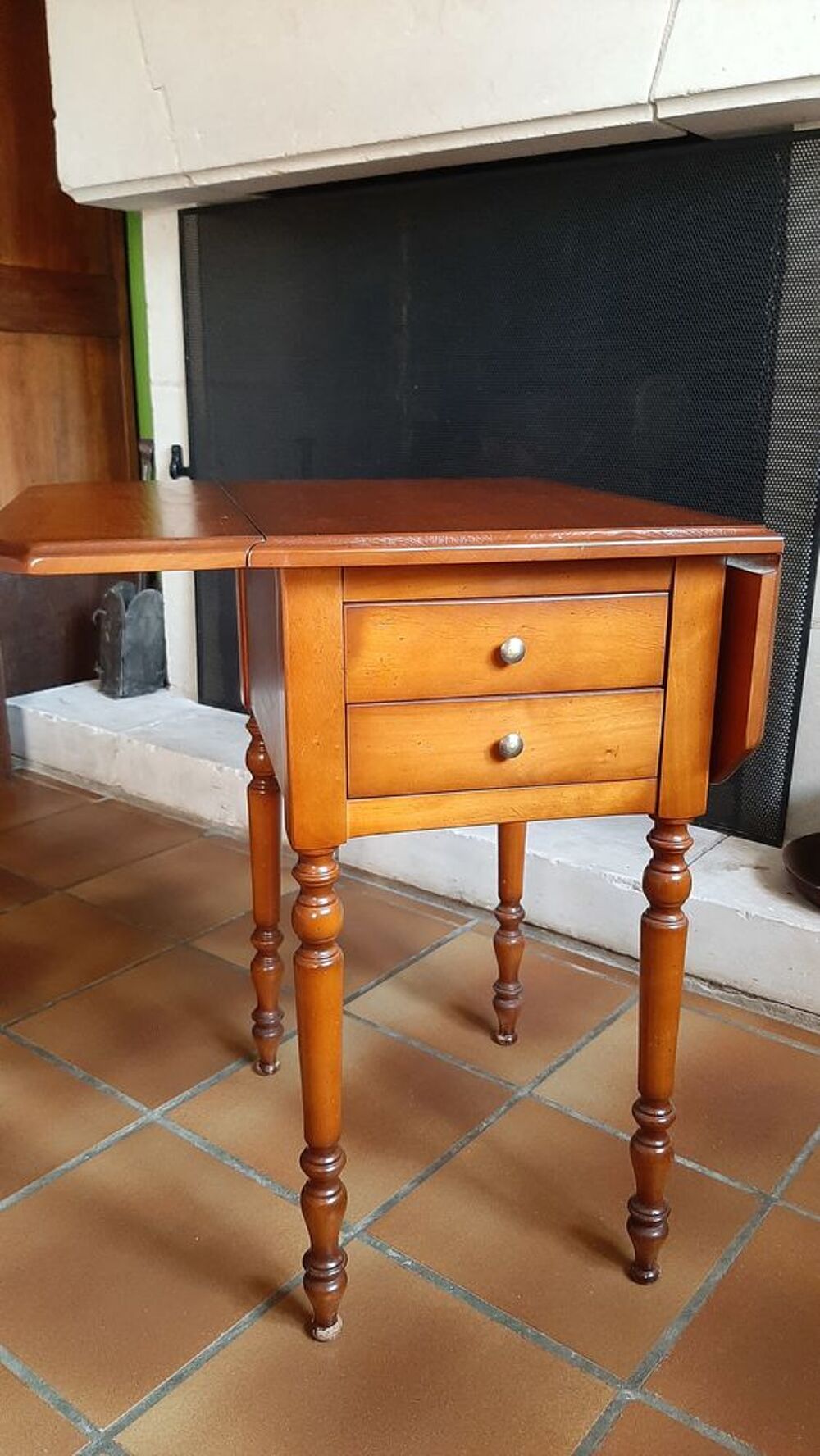Table d'appoint merisier Meubles