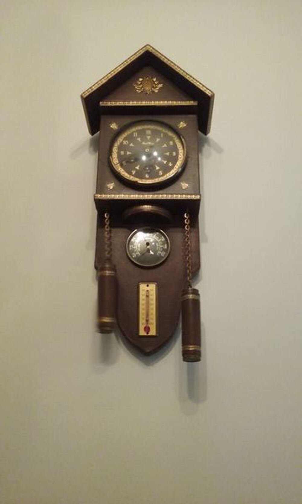 Pendule cuir marron et thermom&egrave;tre et hygrom&egrave;tre Décoration