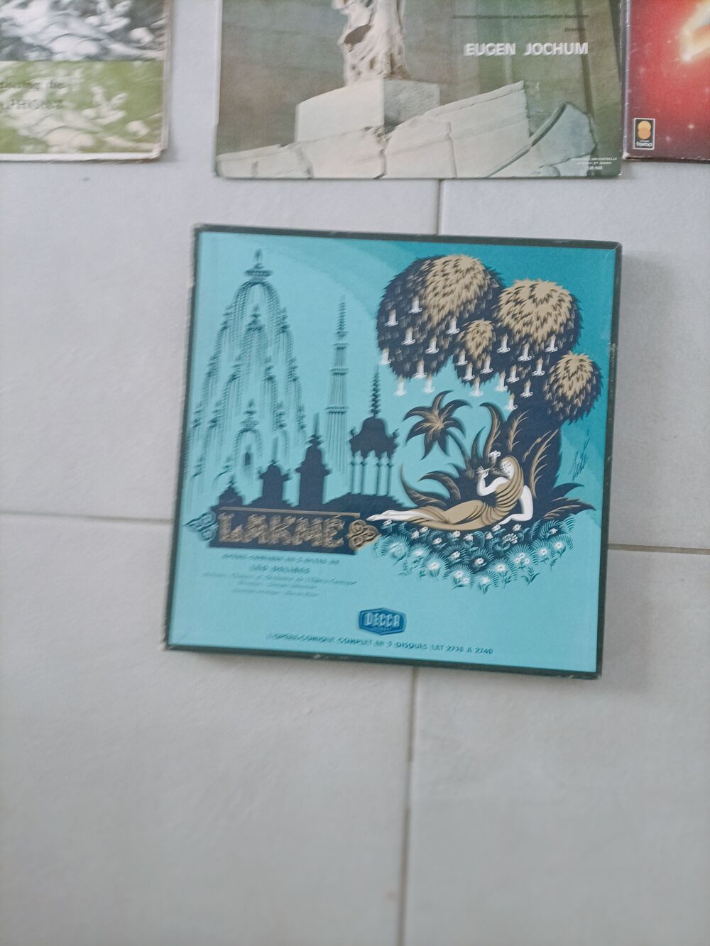 Vinyle ann&eacute;es 60 70 80 CD et vinyles