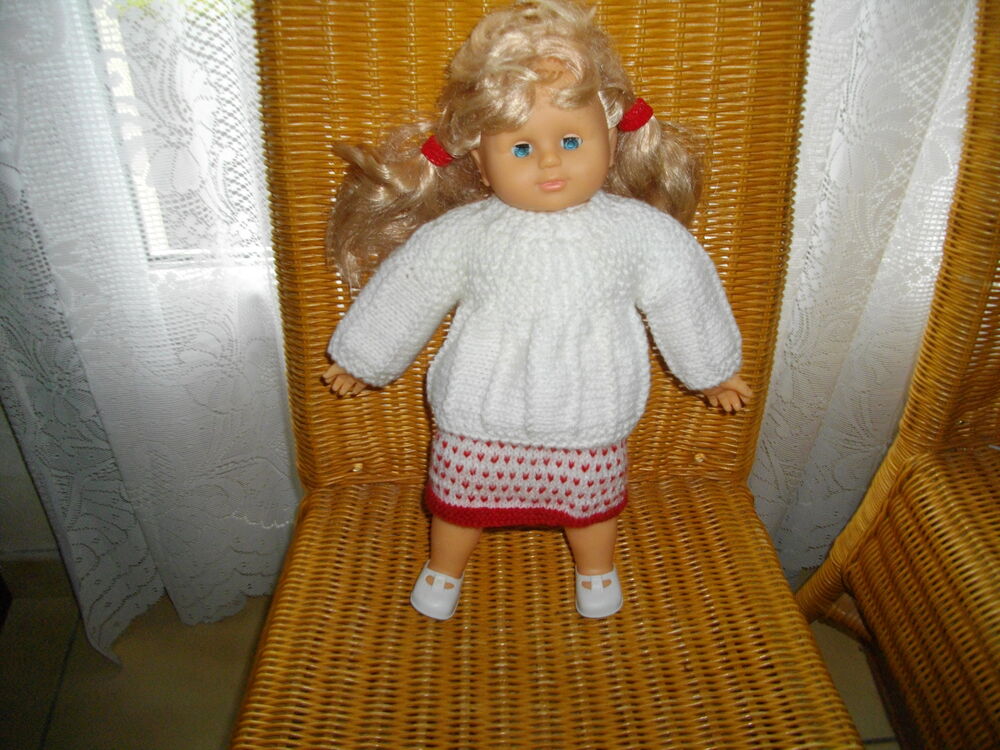 POUPEE (40 CM) AVEC SES VETEMENTS Jeux / jouets