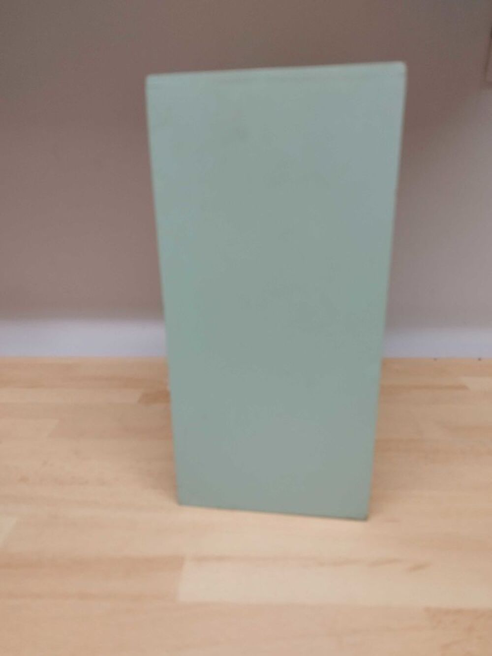Armoire &agrave; oeufs en bois verte - Egg Cabinet boite &agrave; oeuf en bois jusqu'&agrave; 12 oeufs 
Dimensions 25 cm x 18 cm x 12 cm Meubles