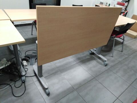 table de runion en bois  basculante sur roulette 260 Villeurbanne (69)
