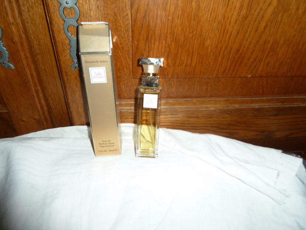 EAU de PARFUM femme spray vaporisateur 5th AVENUE 30ml 