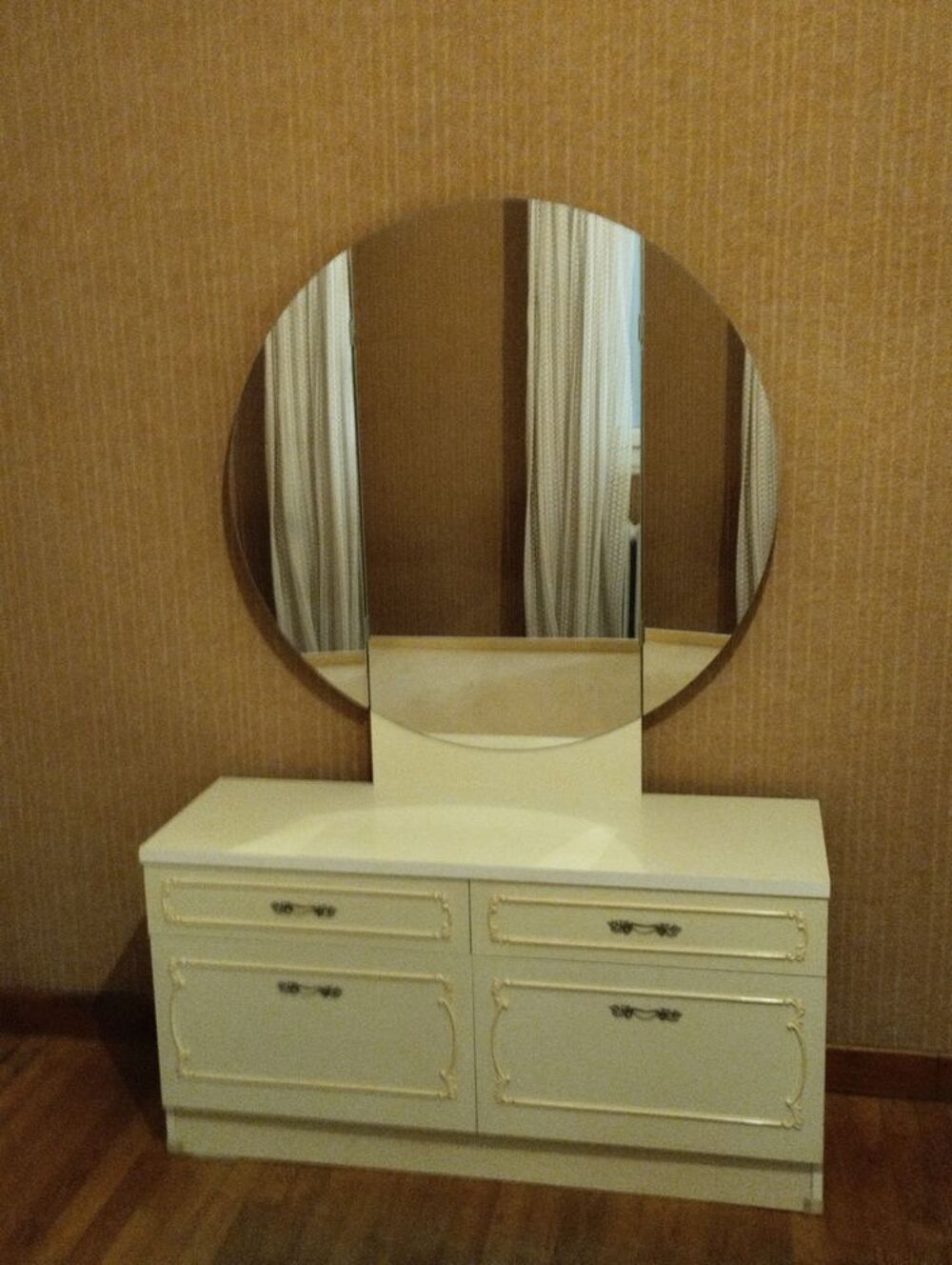 Vintage coiffeuse des ann&eacute;es 60/70 Meubles