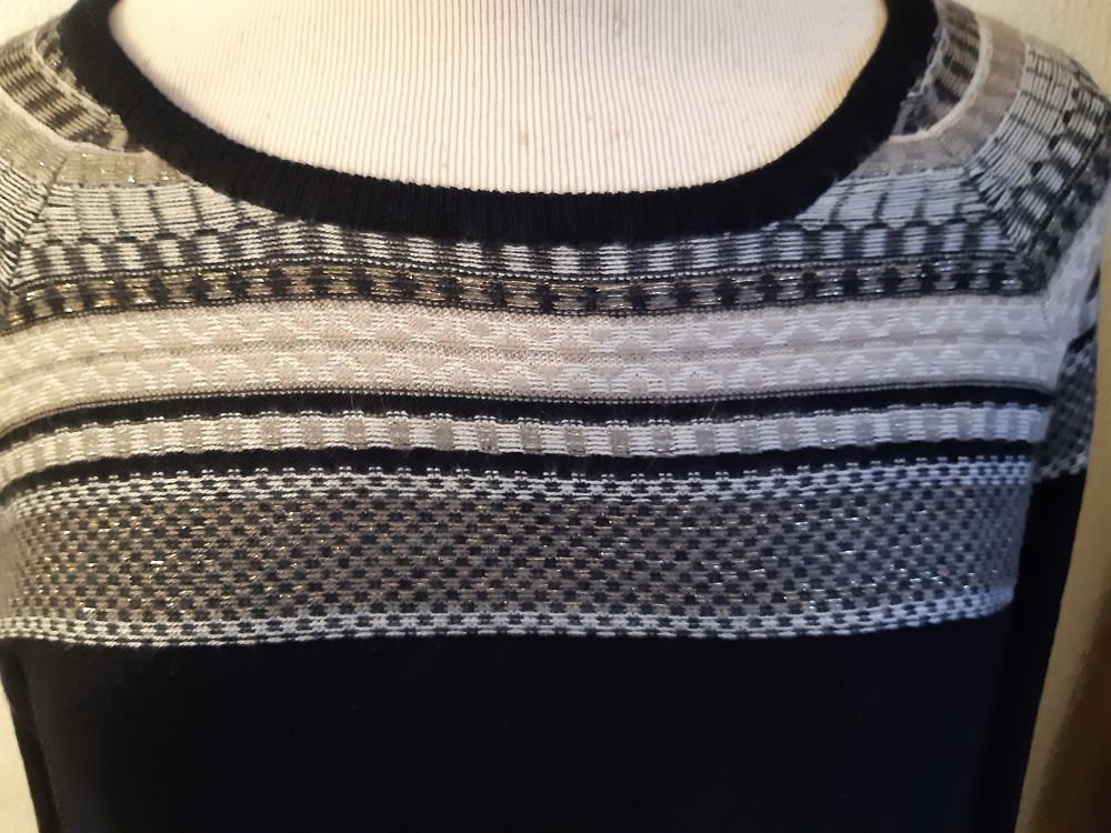 Pull chaud marine avec angora Vêtements