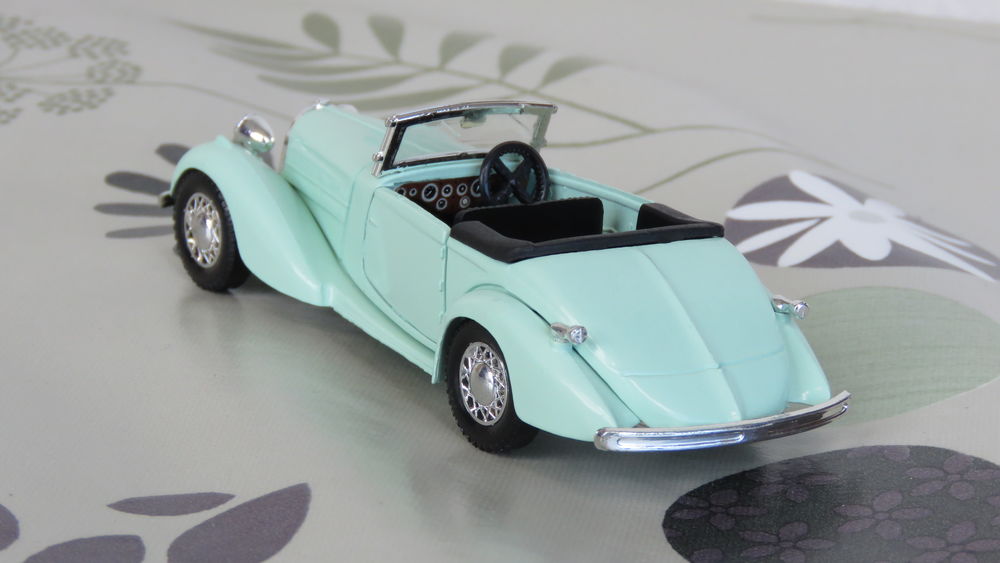 Voiture miniature Talbot T23 