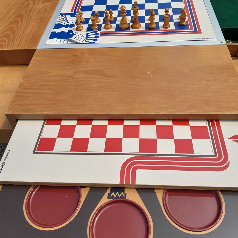 table de jeux Meubles