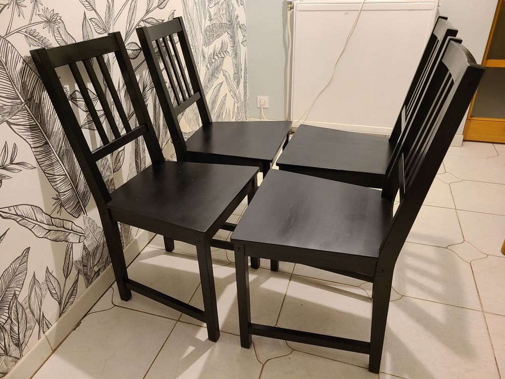 4 chaises noires en bois IKEA Meubles