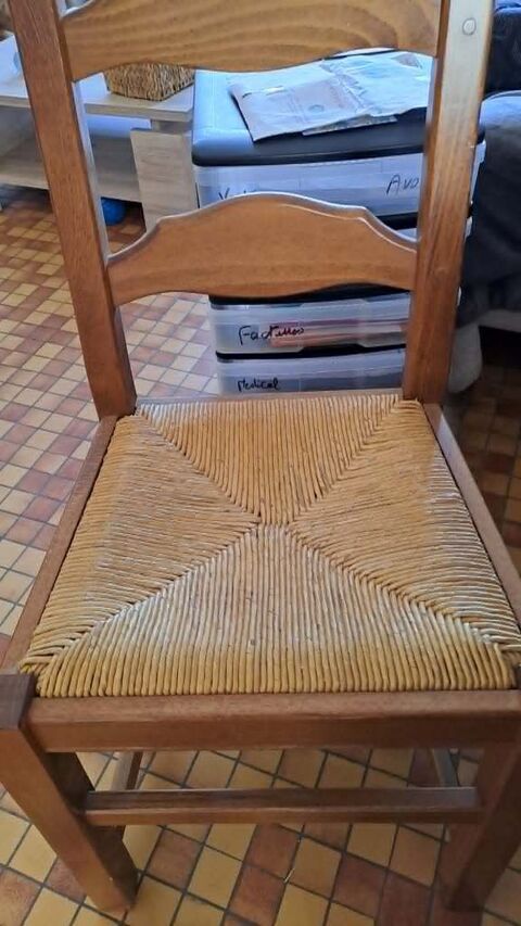 8 Chaises bois assise paille - 50 euros Équihen-Plage (62)