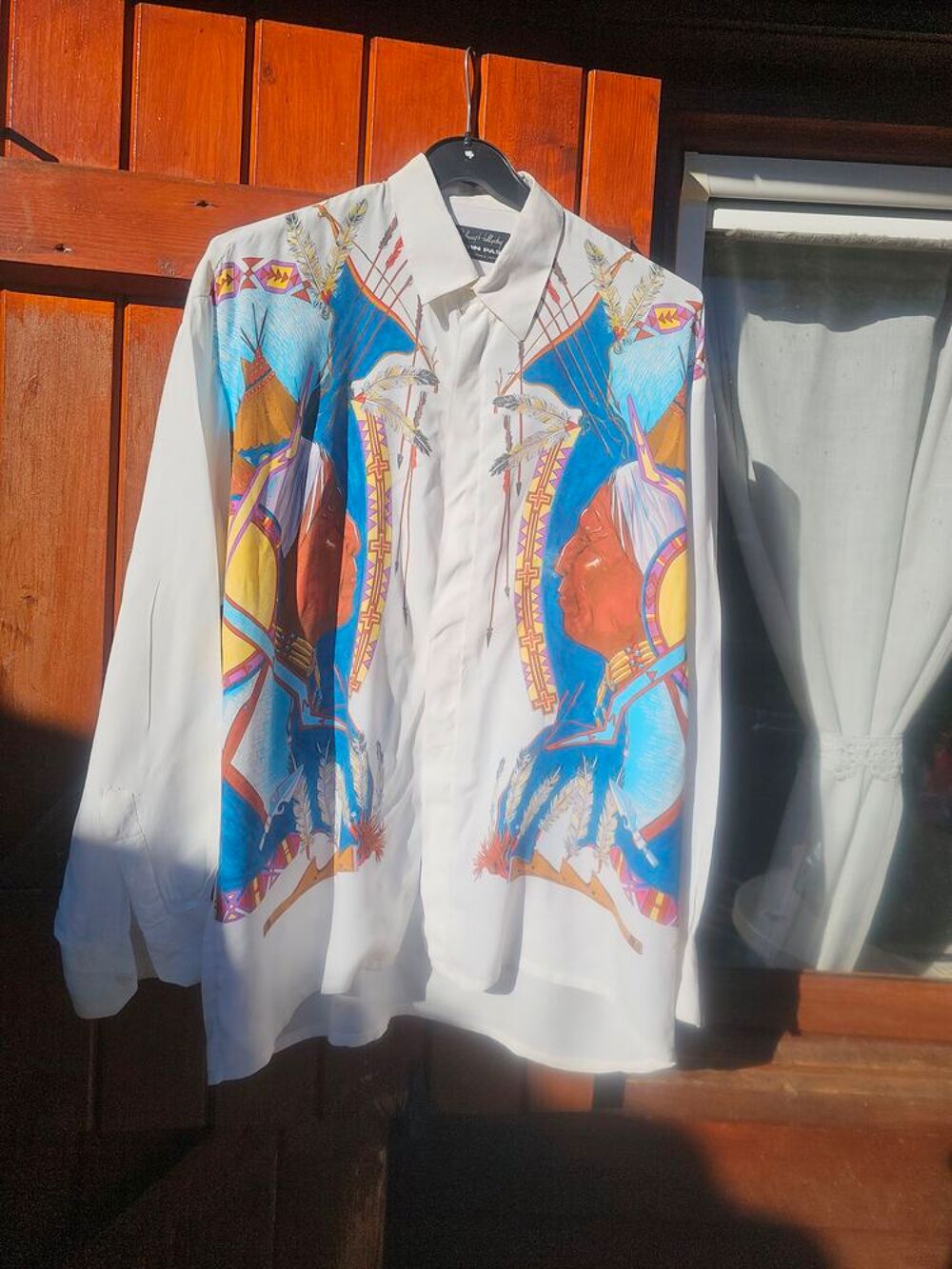 Chemise JOHNNY HALLYDAY - Western Passion
Taille 38/40 Vêtements