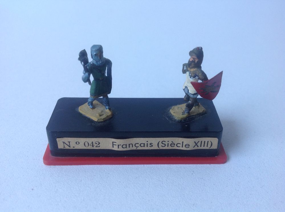 SOLDATS DE PLOMB MINIATURES XIII SI&Egrave;CLE Envoi Possible
