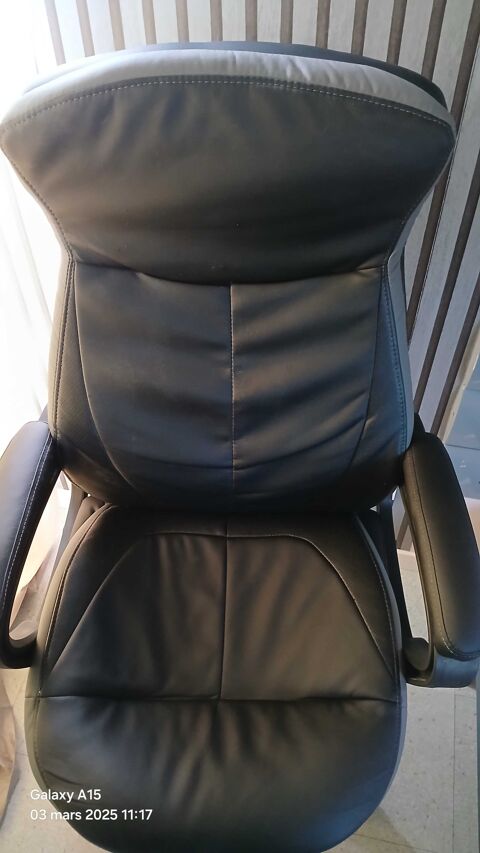 chaise de bureau à  roulette 45 Auxerre (89)