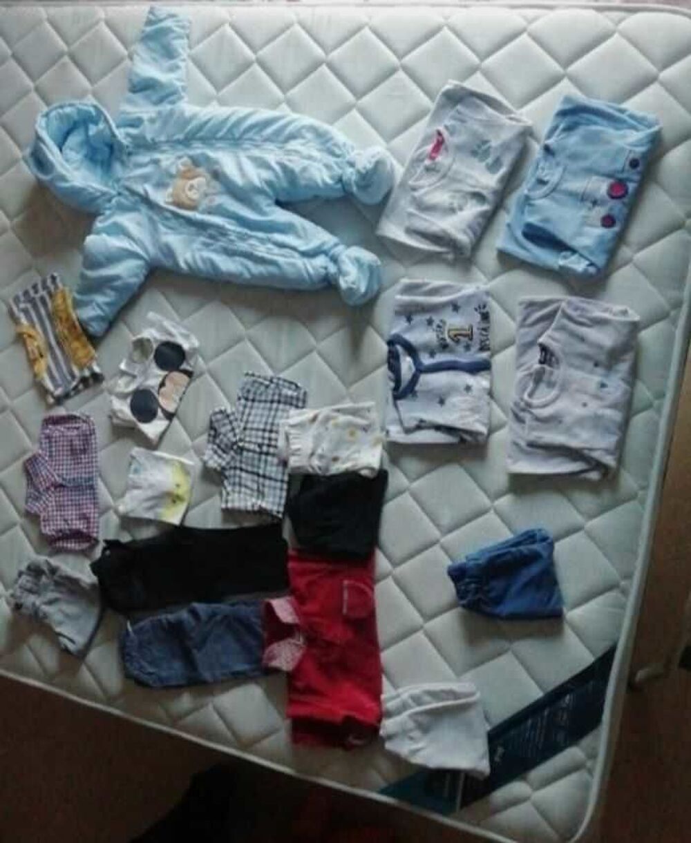 Lots de v&ecirc;tements b&eacute;b&eacute; gar&ccedil;on Puériculture