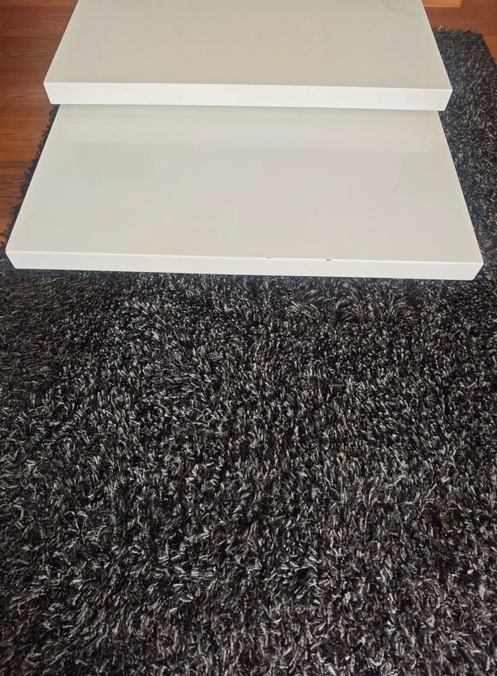 Table basse pivotante FLY + tapis gris/noir Tr&egrave;s bon &eacute;tat Meubles