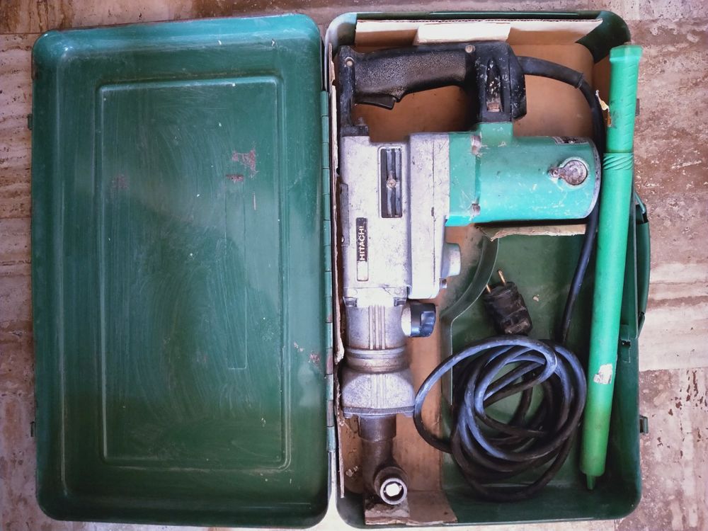 Perforateur HITACHI VRY 38 Bricolage