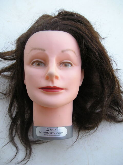 Tte pour apprentissage  la coiffure femme  -  modle SUZY
13240 Septmes-les-vallons