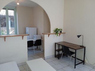  Appartement à louer 1 pièce 26 m² Saint-Étienne