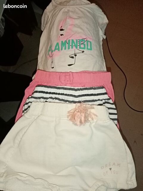 Petit lot 9 mois Filles 3 shorts 1 haut KIABI 5 Crteil (94)