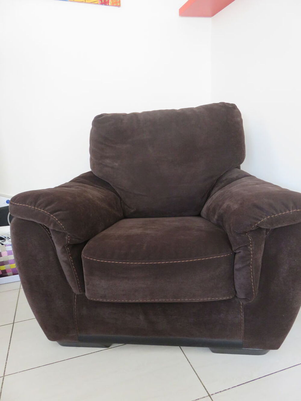 Canap&eacute; 3 places + fauteuil 
Meubles