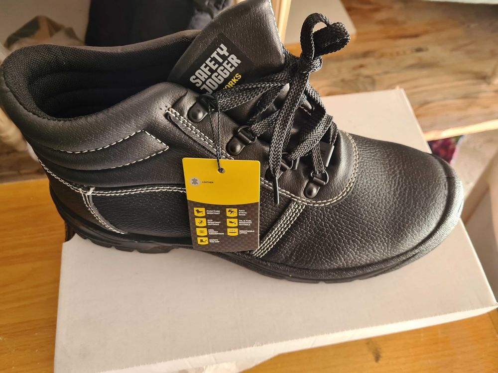 Chaussure de S&eacute;curit&eacute; neuf Taille46 Bricolage