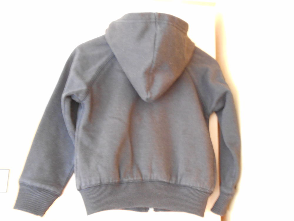 Sweat &agrave; capuche noir fille T3 ans Vtements enfants