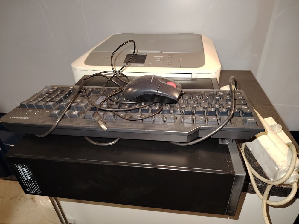 ECRAN Matériel informatique