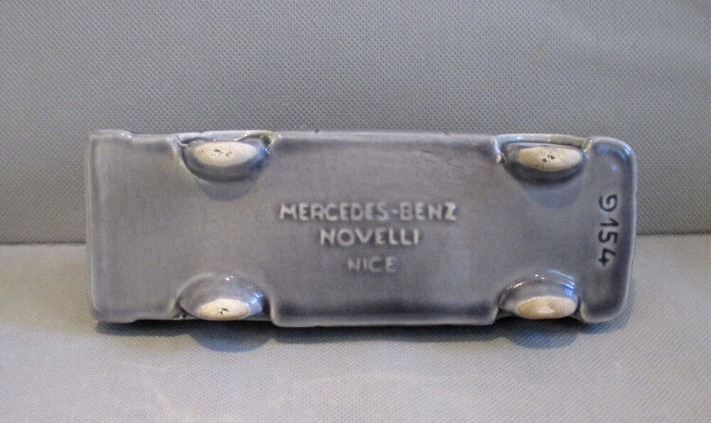 Cendriers / briquets Mercedes (2 mod&egrave;les) 