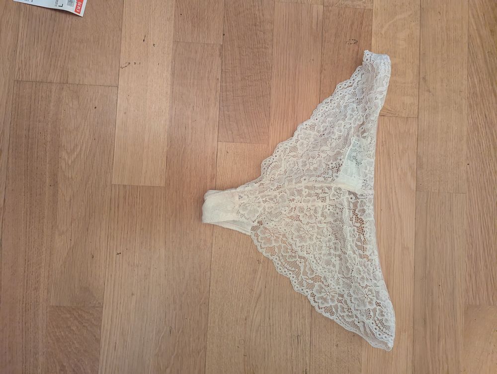 Lot de 4 culottes en dentelle Vêtements