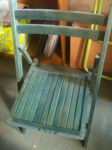 2 chaises pliantes bois 28 Rouen (76)