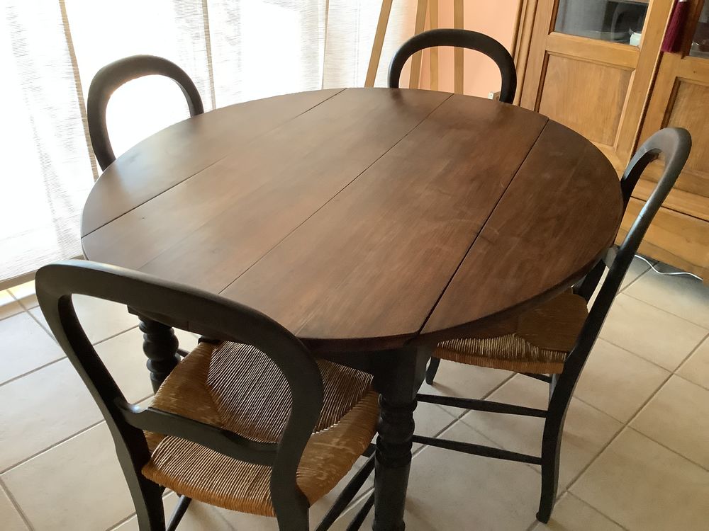 Table et chaises style Louis philippe Meubles