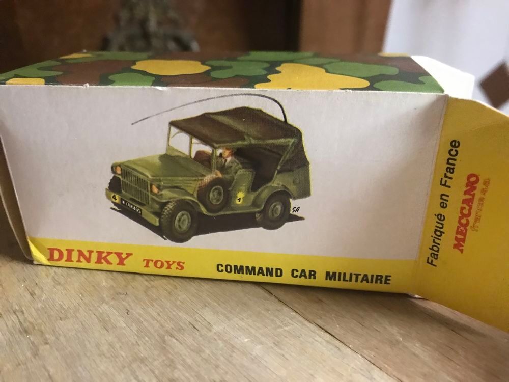 Dinky toys command car militaire 810 Jeux / jouets
