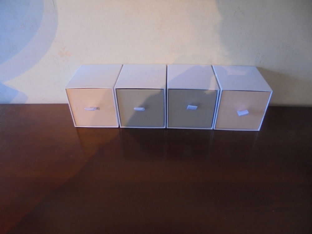 Lot de 4 boites &agrave; d&eacute;corer 2 (21) Bricolage