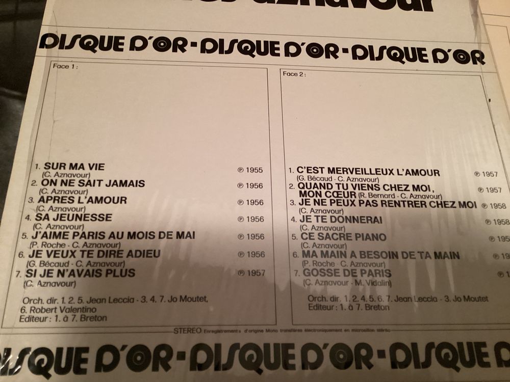 Lot de 3 disques vinyles 33 t Charles AZNAVOUR CD et vinyles