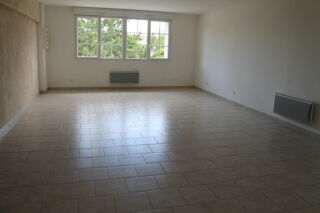  Maison à louer 7 pièces 160 m²