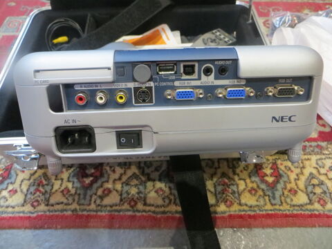 AV VIDEO PROJECTEUR NEC 120 Paris 8 (75)