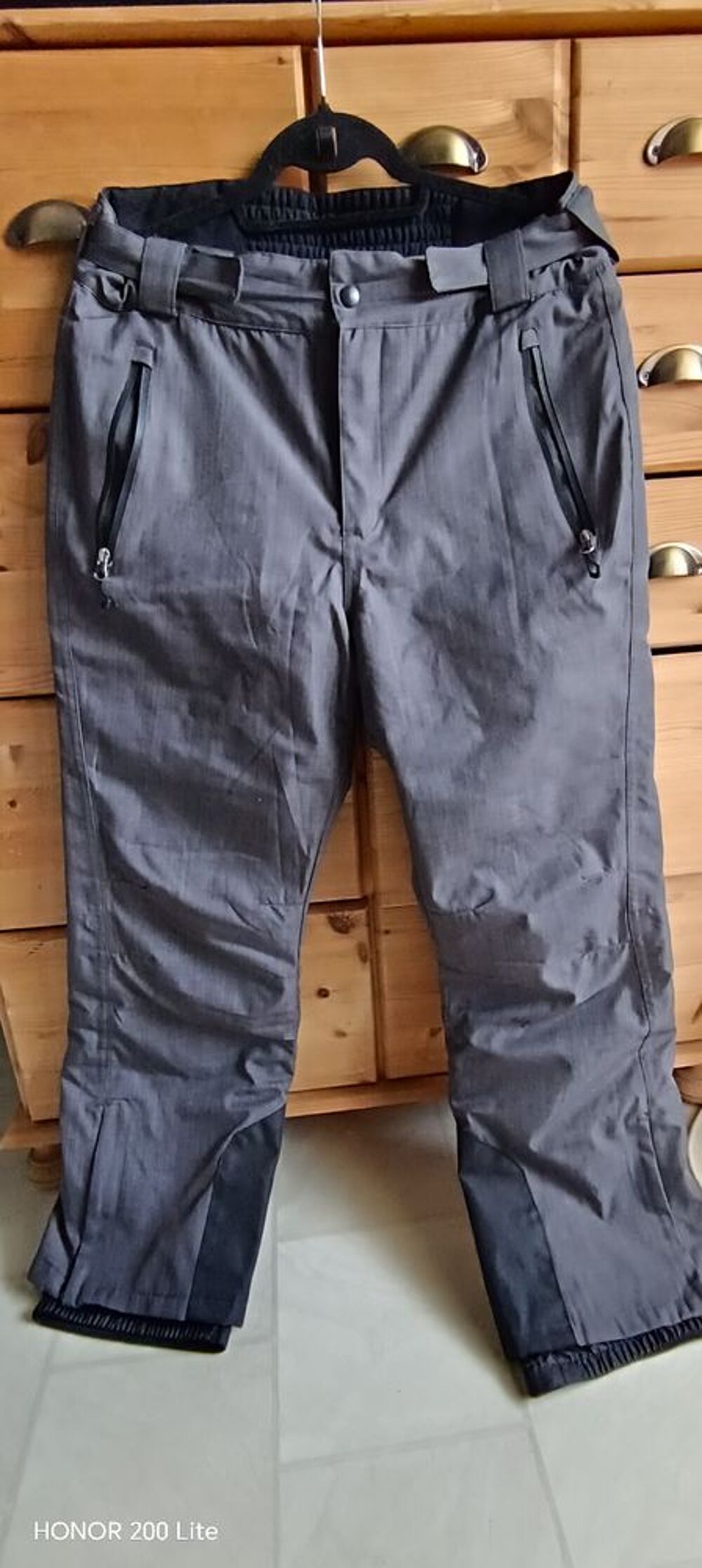 Mat&eacute;riel de ski de piste Sports