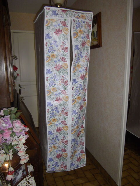 Penderie 20 Ozoir-la-Ferrire (77)